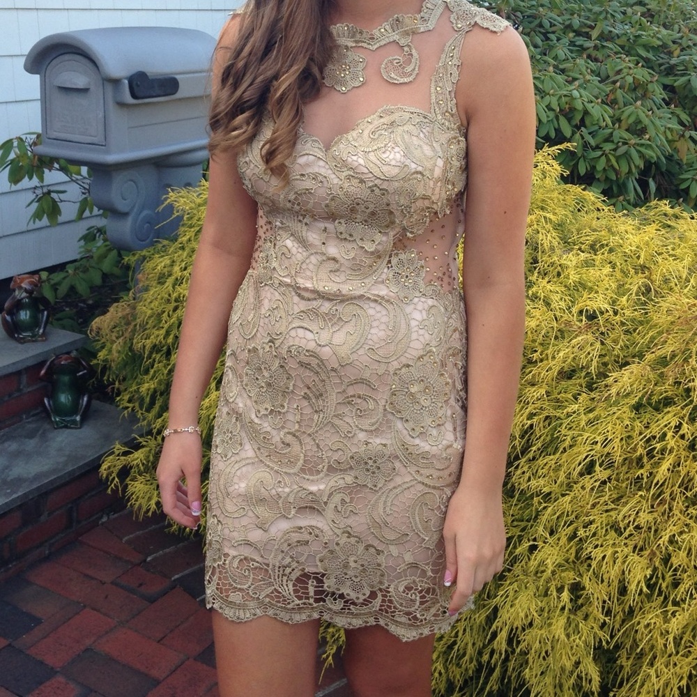 Junior prom dress